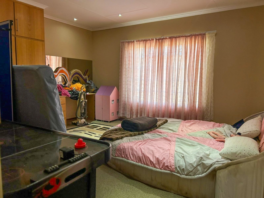 4 Bedroom Property for Sale in Potchefstroom Rural North West